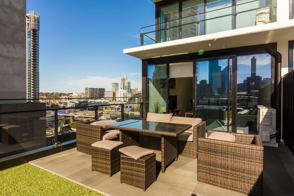 Mj Shortstay Apartments - Platinum Tower Melbourne City Exterior foto